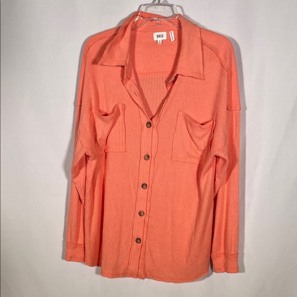 BKE WOMENS SOFT BUTTON DOWN BOYFRIEND SHIRT SHACKET CORAL SMALL